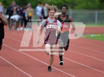 Thumbnail 3 in Herrin Invitational photogallery.