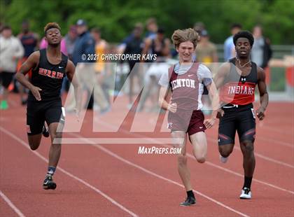 Thumbnail 1 in Herrin Invitational photogallery.