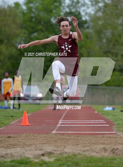 Thumbnail 1 in Herrin Invitational photogallery.