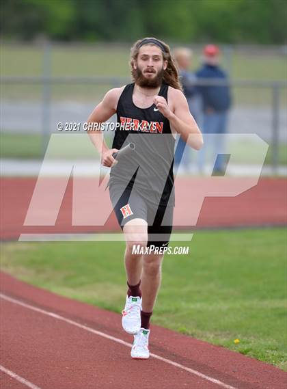 Thumbnail 3 in Herrin Invitational photogallery.