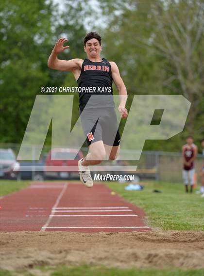 Thumbnail 3 in Herrin Invitational photogallery.