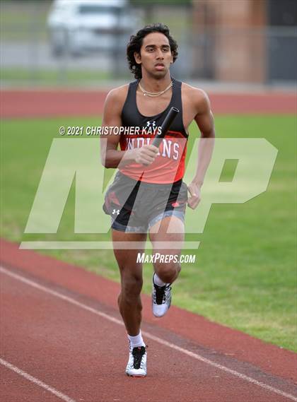 Thumbnail 3 in Herrin Invitational photogallery.