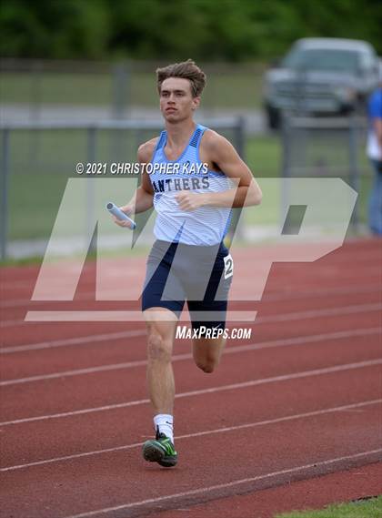 Thumbnail 2 in Herrin Invitational photogallery.