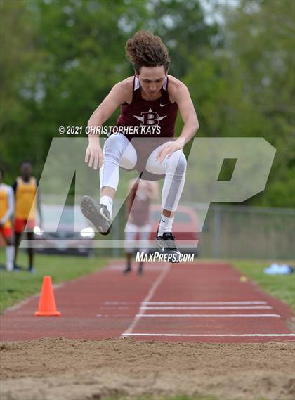 Thumbnail 3 in Herrin Invitational photogallery.
