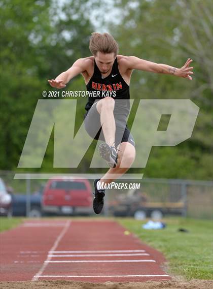 Thumbnail 1 in Herrin Invitational photogallery.