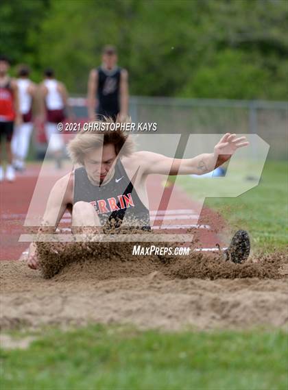 Thumbnail 3 in Herrin Invitational photogallery.