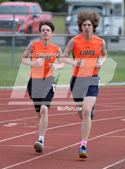 Thumbnail 1 in Herrin Invitational photogallery.