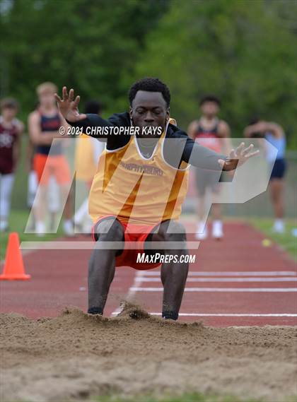 Thumbnail 1 in Herrin Invitational photogallery.