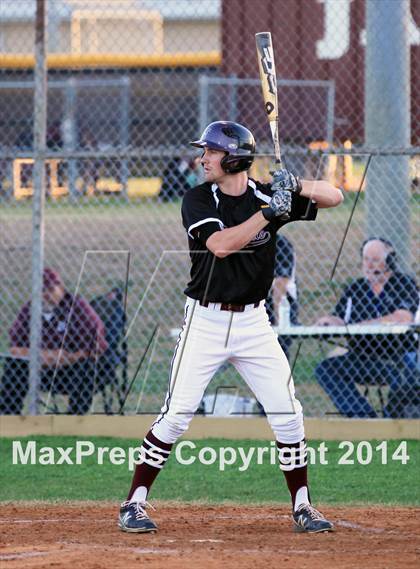 Thumbnail 1 in Uvalde @  Floresville photogallery.