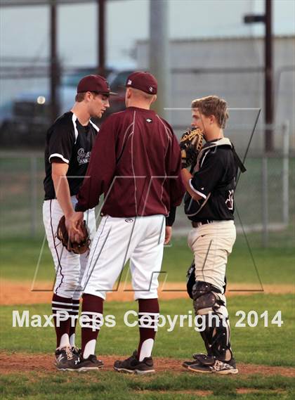 Thumbnail 2 in Uvalde @  Floresville photogallery.