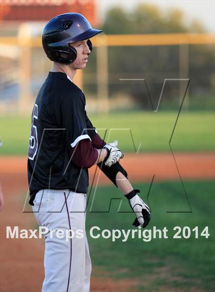 Thumbnail 2 in Uvalde @  Floresville photogallery.