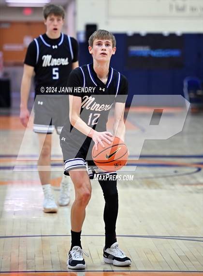 Thumbnail 2 in Bingham vs. Eaglecrest (Tarkanian Classic) photogallery.