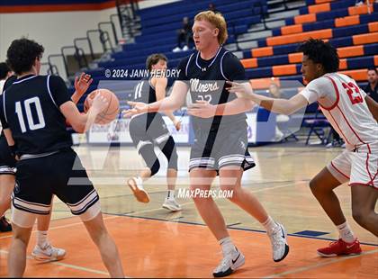 Thumbnail 2 in Bingham vs. Eaglecrest (Tarkanian Classic) photogallery.