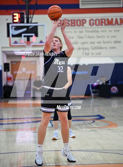 Thumbnail 1 in Bingham vs. Eaglecrest (Tarkanian Classic) photogallery.
