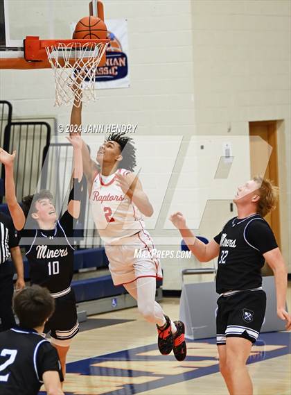 Thumbnail 1 in Bingham vs. Eaglecrest (Tarkanian Classic) photogallery.