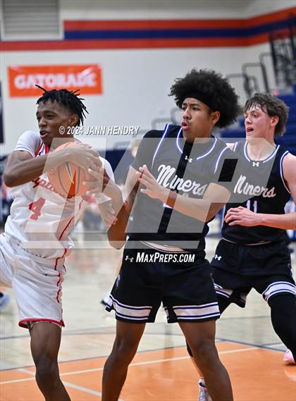 Thumbnail 1 in Bingham vs. Eaglecrest (Tarkanian Classic) photogallery.