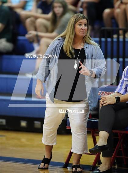 Thumbnail 3 in Rouse @ Leander photogallery.