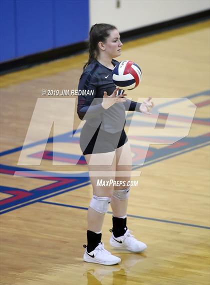 Thumbnail 2 in Rouse @ Leander photogallery.