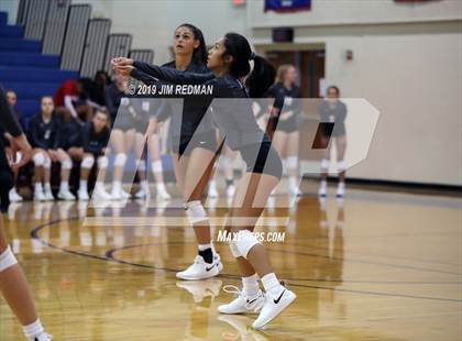 Thumbnail 3 in Rouse @ Leander photogallery.