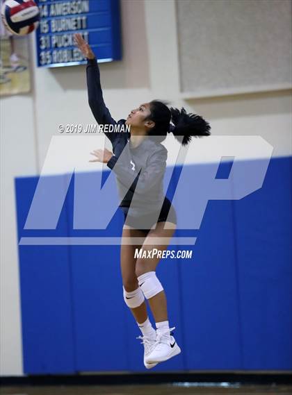 Thumbnail 3 in Rouse @ Leander photogallery.