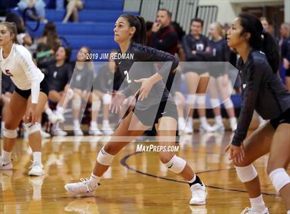 Thumbnail 2 in Rouse @ Leander photogallery.