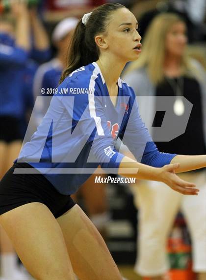 Thumbnail 1 in Rouse @ Leander photogallery.