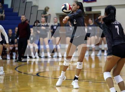 Thumbnail 3 in Rouse @ Leander photogallery.