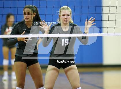 Thumbnail 3 in Rouse @ Leander photogallery.