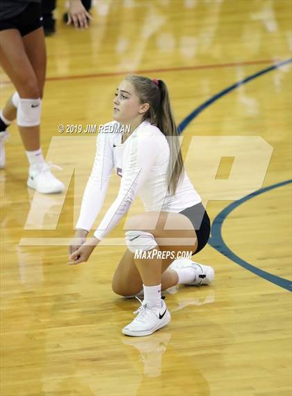 Thumbnail 3 in Rouse @ Leander photogallery.