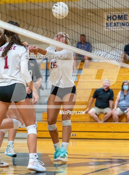 Thumbnail 2 in University Christian @ Fayetteville Academy photogallery.