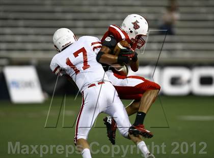 Thumbnail 2 in Lakota West vs. La Salle (Crosstown Showdown) photogallery.