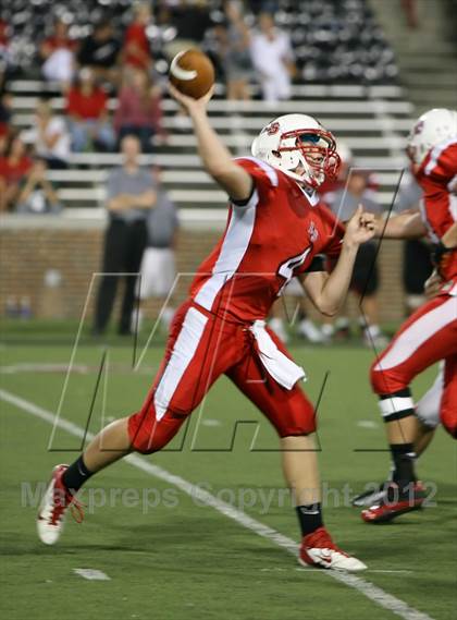 Thumbnail 1 in Lakota West vs. La Salle (Crosstown Showdown) photogallery.