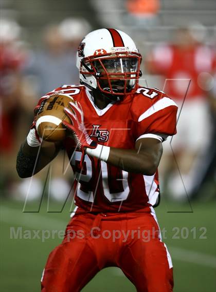 Thumbnail 2 in Lakota West vs. La Salle (Crosstown Showdown) photogallery.