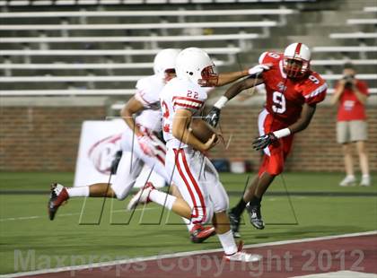 Thumbnail 3 in Lakota West vs. La Salle (Crosstown Showdown) photogallery.
