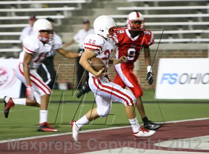 Thumbnail 1 in Lakota West vs. La Salle (Crosstown Showdown) photogallery.