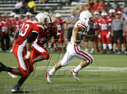 Thumbnail 2 in Lakota West vs. La Salle (Crosstown Showdown) photogallery.