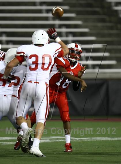 Thumbnail 2 in Lakota West vs. La Salle (Crosstown Showdown) photogallery.