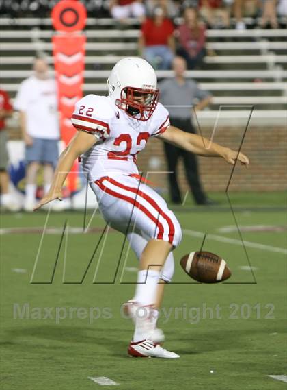Thumbnail 3 in Lakota West vs. La Salle (Crosstown Showdown) photogallery.