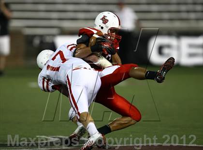 Thumbnail 1 in Lakota West vs. La Salle (Crosstown Showdown) photogallery.