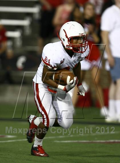 Thumbnail 3 in Lakota West vs. La Salle (Crosstown Showdown) photogallery.