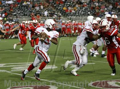 Thumbnail 1 in Lakota West vs. La Salle (Crosstown Showdown) photogallery.