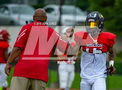 Thumbnail 3 in Robeson All-Star Classic photogallery.