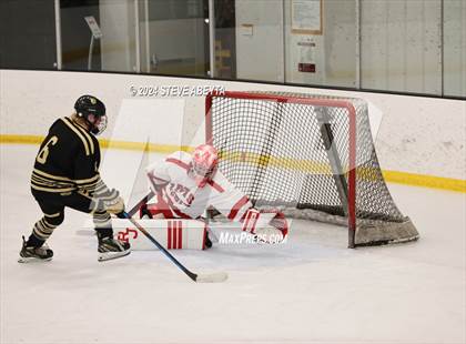 Thumbnail 3 in Regis Jesuit vs. Monarch (CHSAA 5A Frozen Four) photogallery.