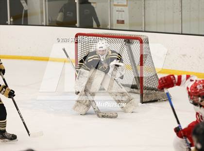 Thumbnail 3 in Regis Jesuit vs. Monarch (CHSAA 5A Frozen Four) photogallery.
