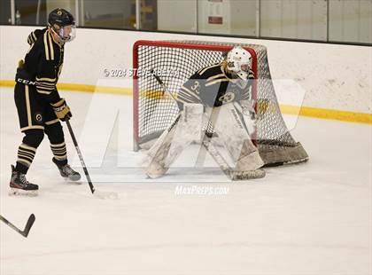 Thumbnail 2 in Regis Jesuit vs. Monarch (CHSAA 5A Frozen Four) photogallery.