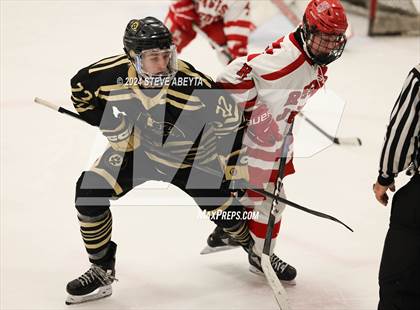 Thumbnail 2 in Regis Jesuit vs. Monarch (CHSAA 5A Frozen Four) photogallery.