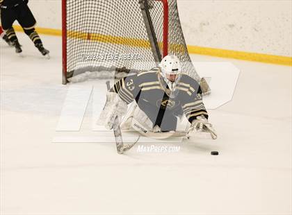 Thumbnail 1 in Regis Jesuit vs. Monarch (CHSAA 5A Frozen Four) photogallery.
