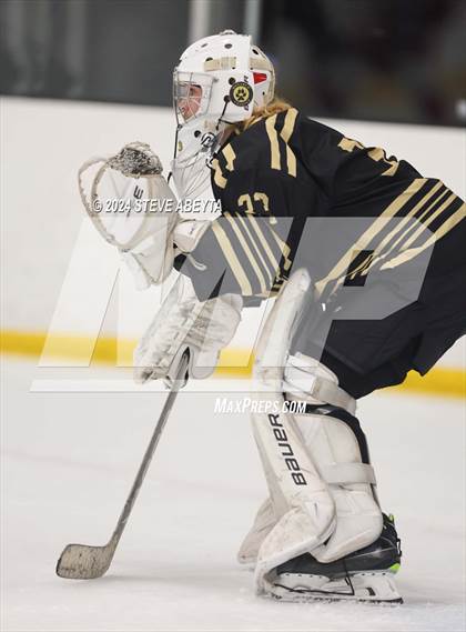 Thumbnail 3 in Regis Jesuit vs. Monarch (CHSAA 5A Frozen Four) photogallery.