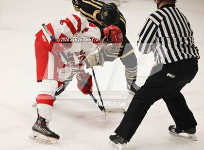 Thumbnail 2 in Regis Jesuit vs. Monarch (CHSAA 5A Frozen Four) photogallery.