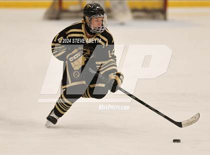 Thumbnail 3 in Regis Jesuit vs. Monarch (CHSAA 5A Frozen Four) photogallery.